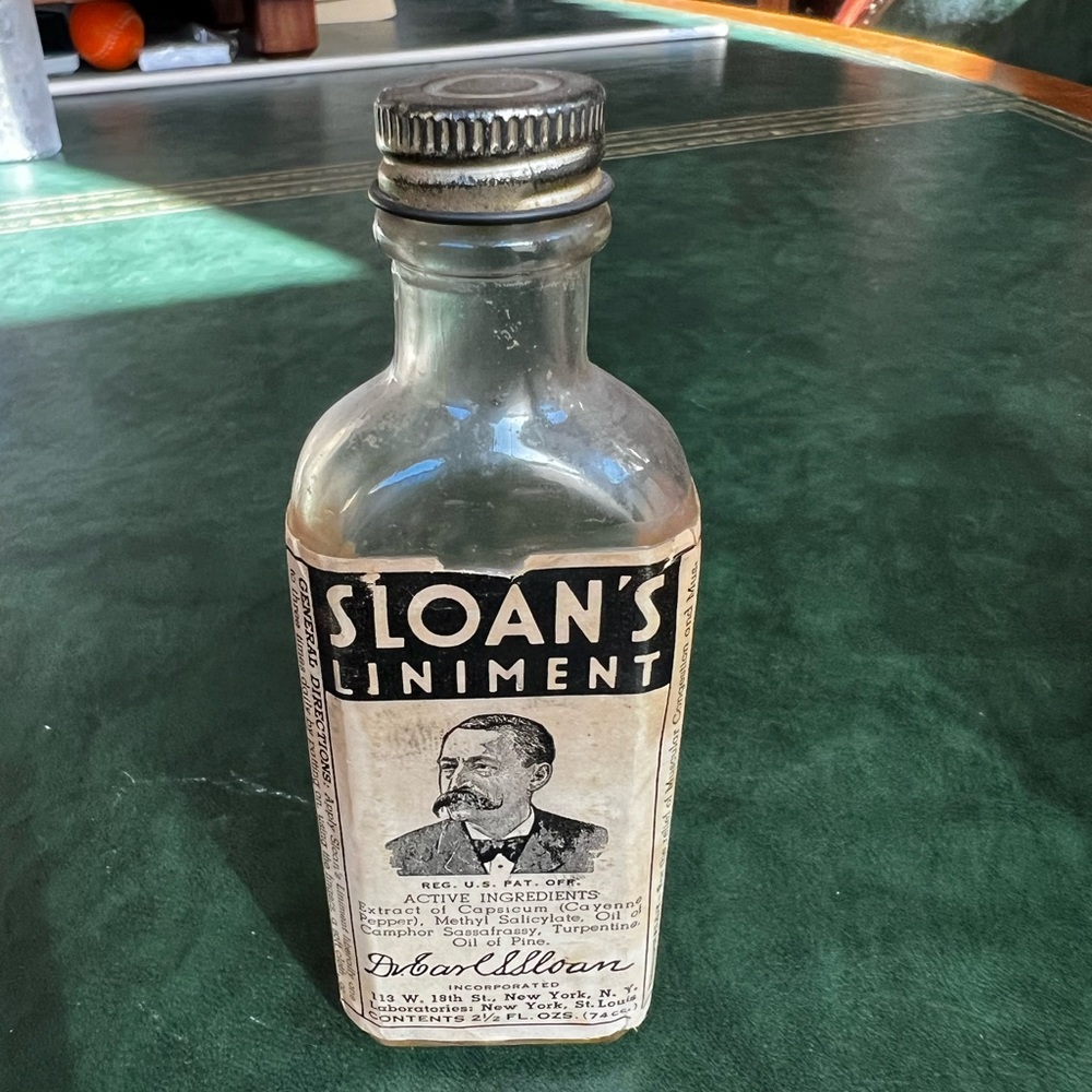 Antique Vintage Sloan’s Liniment Bottle Early 1900s